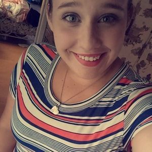 Meet your Posher, Ashlee